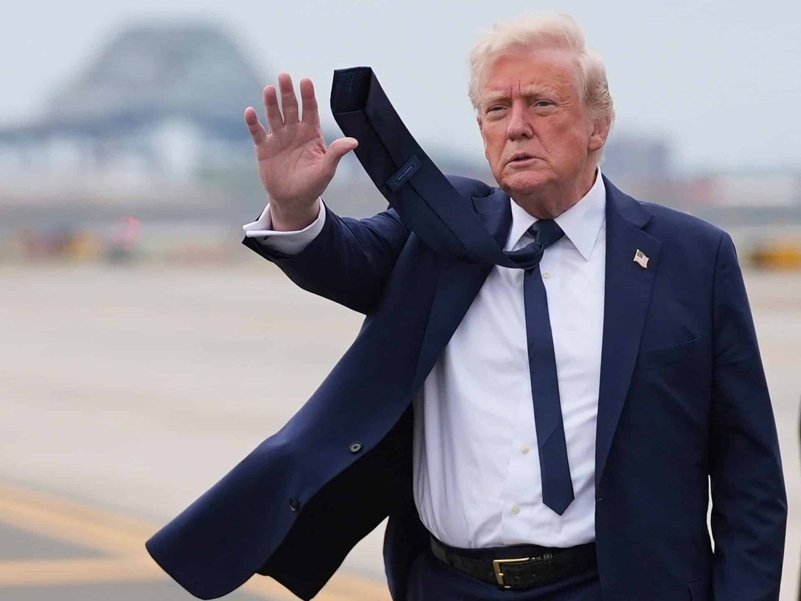 Trump says he wants a Russia-Ukraine agreement in '2 weeks or less'

