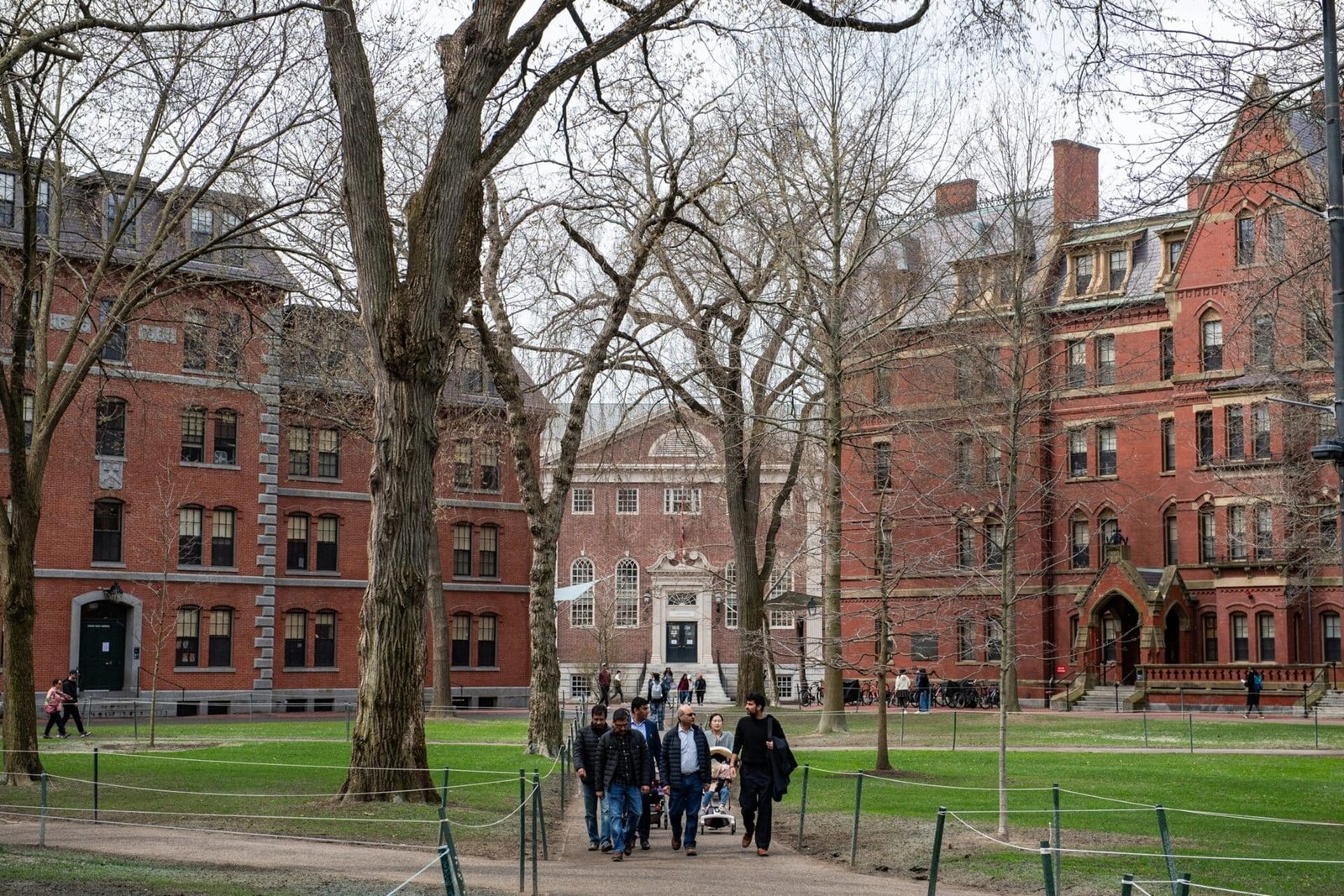 Harvard demands Trump Admin for his prohibition that the school regulates international students

