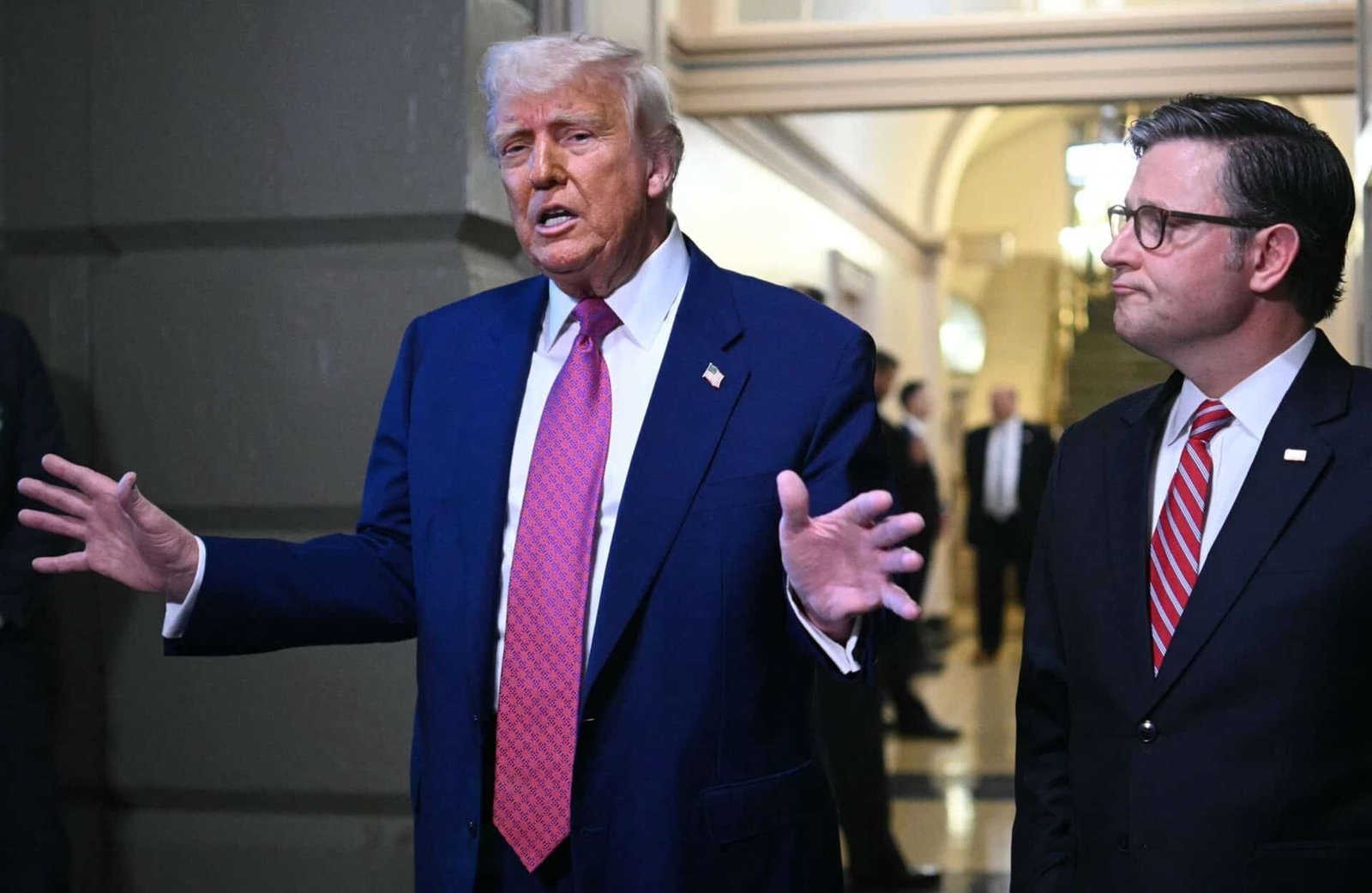 Trump urges the Republicans of the House of Representatives not

